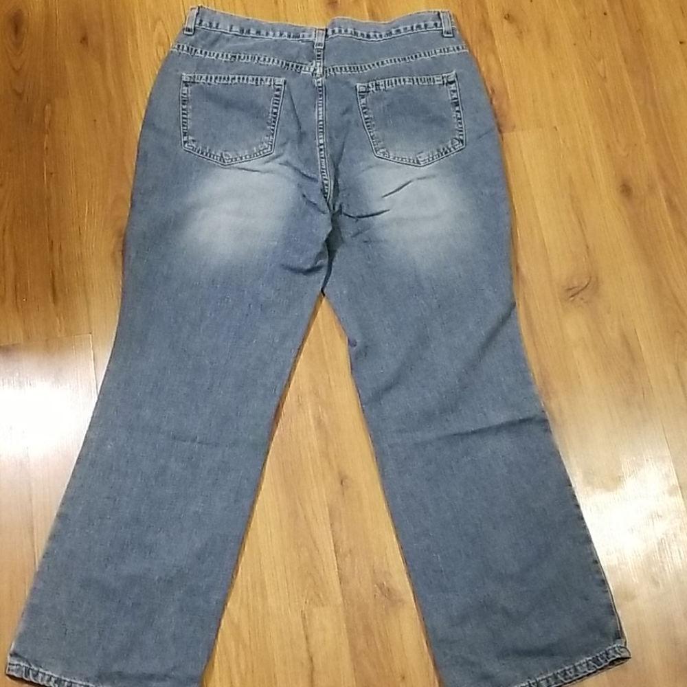 Bootcut Jeans!! - Picture 2 of 4